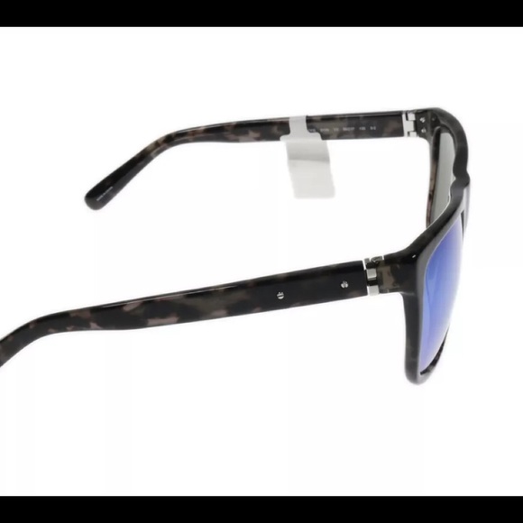 Bobby Brown the Harley sunglasses - Picture 4 of 5